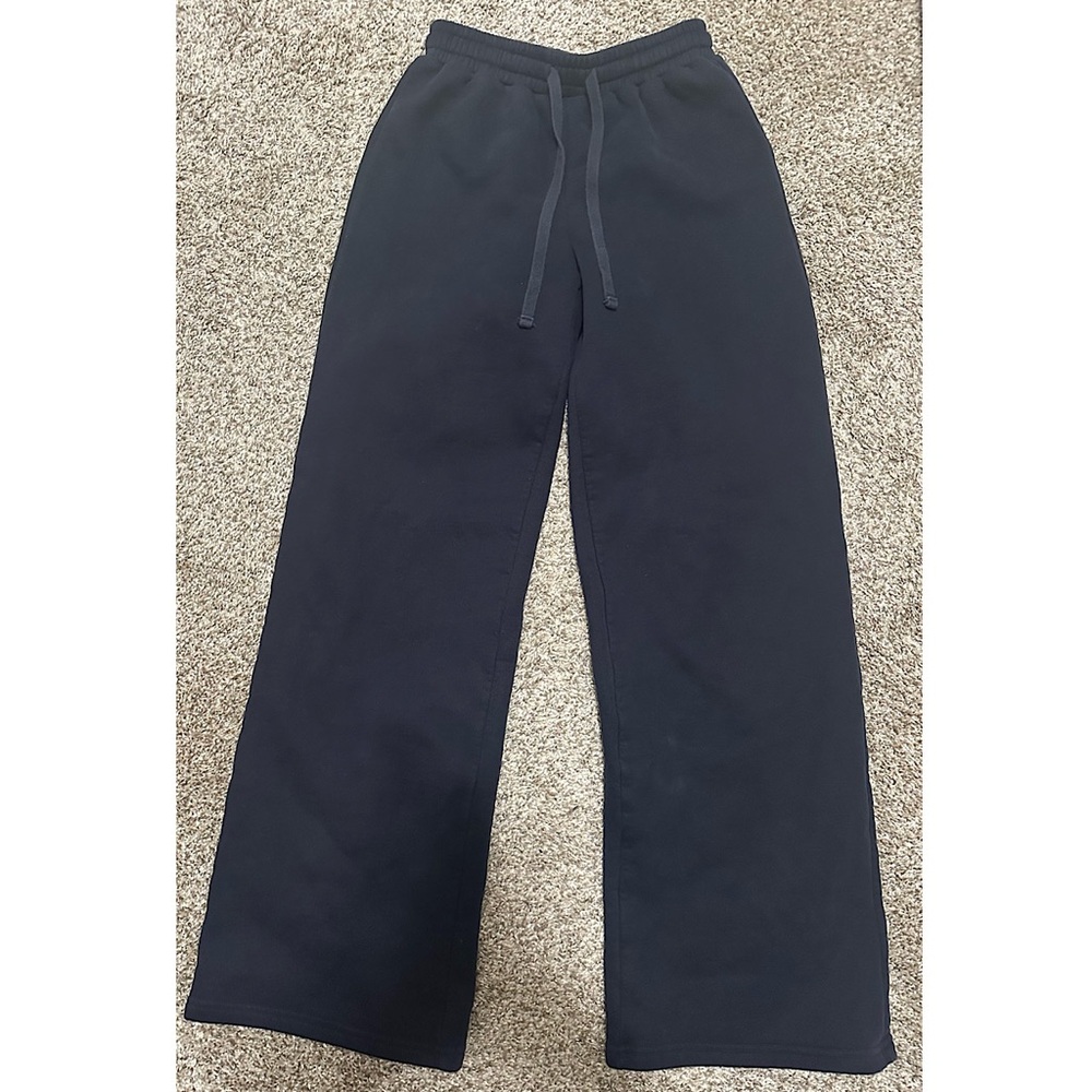 White fox dark navy blue sweats xs